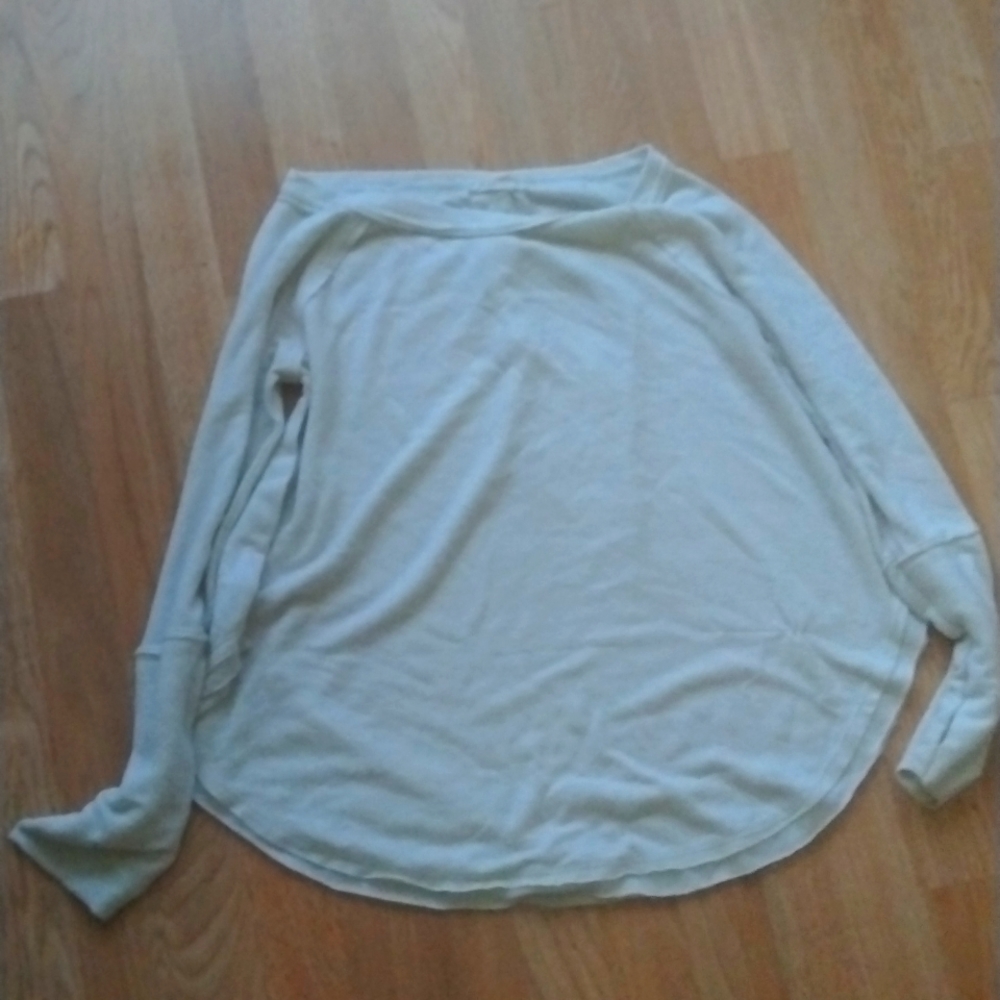 Women's long sleeve shirt